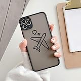 Elegante y resistente: la carcasa está hecha de material TPU flexible de alta calidad, a prueba de golpes y cómodo al tacto. Delgada pero lo suficientemente fuerte, la carcasa cubre los bordes de todos los lados con alta flexibilidad y propiedades elásticas para un ajuste perfecto y para resistir los impactos externos esperados, diseñada para un uso a largo plazo.