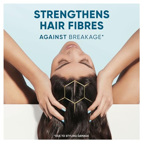 Head & Shoulders DermaXPro Sensitive Care Lightweight Conditioner 220ml with Manuka Honey and Ceramide Complex. Nourishes Hair and Gently Moisturises Dry Scalp to Maintain Dandruff Protection - Image 2