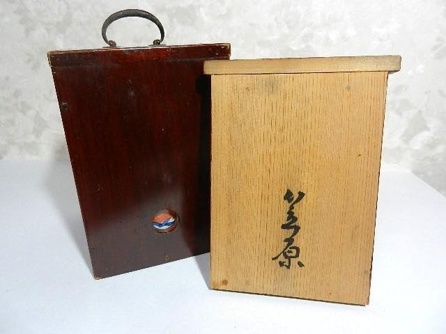 Amazon.co.jp: 共箱入り 「古伊万里錦手花蝶文様丸形四段小重鉢 