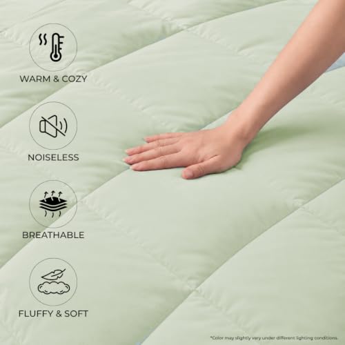 Image of King Size Comforter for Double Bed, 220 GSM Soft Microfiber AC Blanket, All Season Lightweight Reversible Bed Quilt, Premium Bedding, 90 x 100 Inch, Sage Green-Light Green