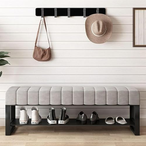 Banc de rangement moderne peu encombrant pour optimiser votre chambre