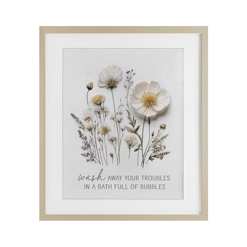 Affiche encadrée fleurs pressées pour créer un coin zen dans votre salle de bain