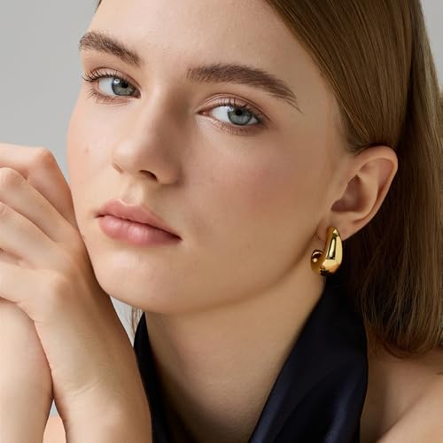 Image of FRUMOS 18K Gold Plated Chunky Hoop Earrings for Women Fashion Thick Gold Hoops Set Jewelry for Birthday Christmas Gifts