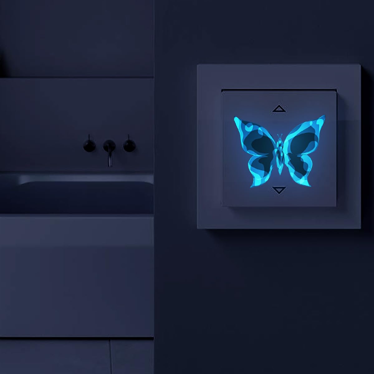 25 Adesivi Murali Farfalle 3D Fluorescenti – PVC, Blu, Luminescenti, Per Cameretta, Soggiorno, Decorazione Parete, 15x20 Cm - 2