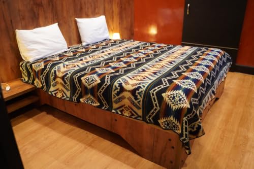 Image of Alpaca Wool Blanket, Queen 94 inch x 78 inch, Reversible 2 in 1, Thick and Ultra Soft, Hypoallergenic, Non-Itchy, Handmade in Ecuador. Premium Alpaca Wool Blanket. Blue.