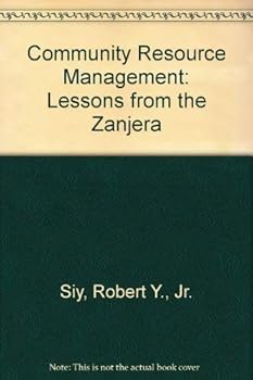 Paperback Community Resource Management: Lessons from the Zanjera Book