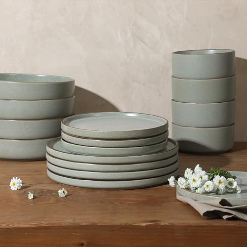 Image of Gibson Elite Gelston Stoneware Matte Reactive Glaze 16 Piece (Service for 4) Plates and Bowl Dinnerware Set - Green