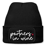 Prozente Momente Partners in Wine - Beanie | Strickmütze | Wollmütze | Beanie mit Druck | lustige Sprüche | Apres-Ski | Winter | Schwarz