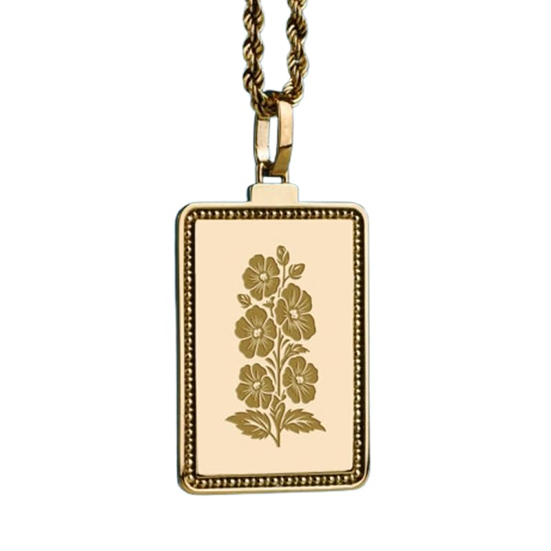 Collier pendentif rectangulaire en argent doré pour sublimer vos tenues de bureau