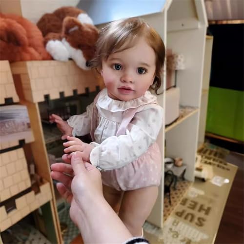 Muñeca Reborn niña 66 cm con set de alimentación miniatura 3