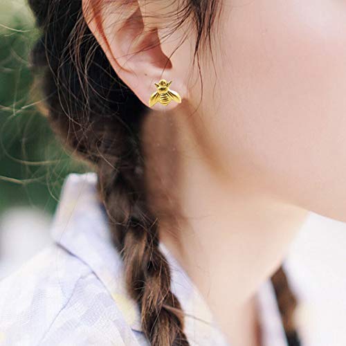 RUIZHEN Cute Honey Bee Earrings Tiny Bee Stud Earrings for Girls3