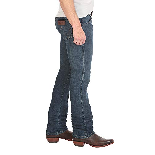 Image of Wrangler Men's Retro Slim Fit Straight Leg Jean