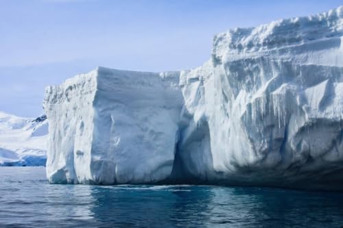 Iceberg antarctique dans la neige poster 120x80cm adrium pour créer un salon zen