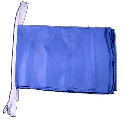 Guirlande unicolore bleu 8,9 m pour decorer une grande salle de mariage ou bapteme