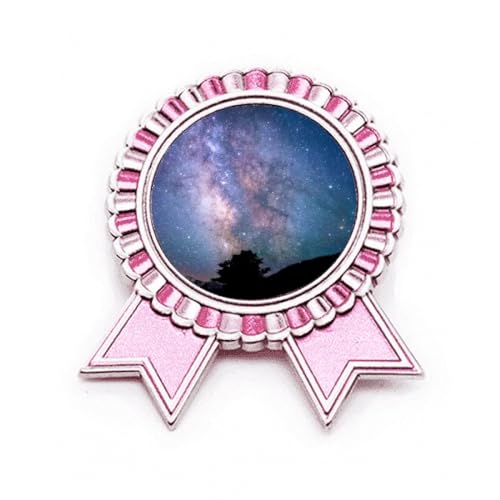 Broche en forme de nébuleuse en métal pour raviver instantanément une veste trop terne