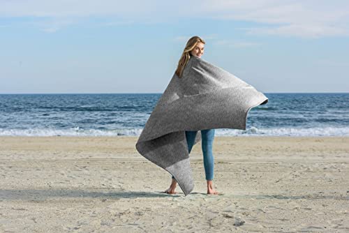 Manta liviana MV Sport Sweatshirt Blanket – Fleece oversize cálida y transpirable, 54" x 84" Salt & Pepper miniatura 5