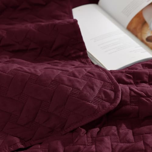 Image of Bedsure Quilts Queen Size - Lightweight Bedspreads Queen Size with Basket Weave Pattern, Soft Quilt Bedding Set, Burgundy Comforter Set Coverlet for All Seasons with 2 Pillow Shams (90 inch x 96 inch)