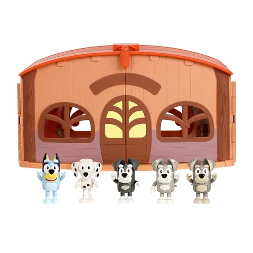 Bluey School Playset with Mates School Playset with 5 Figures - Chloe, The Terriers Amazon Exclusive