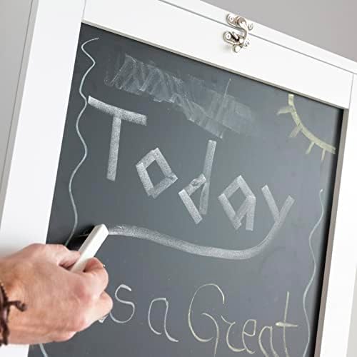 Close-up of the chalkboard surface of the InnovaGoods Woldy desk with chalk writing.