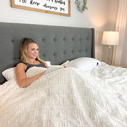 Accuratex Boho Comforter King Size - Cute Cream Comforter For Farmhouse Bedding,Diamond Tufted Jacquard Microfiber Dot Quilt, All Season Down Alternative Comforter, Machine-Washable, 104X90 #TOP5