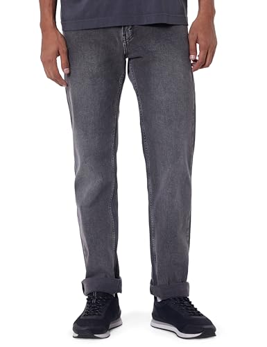Image of Levi's Men's 505 Straight Fit Mid Rise Jeans