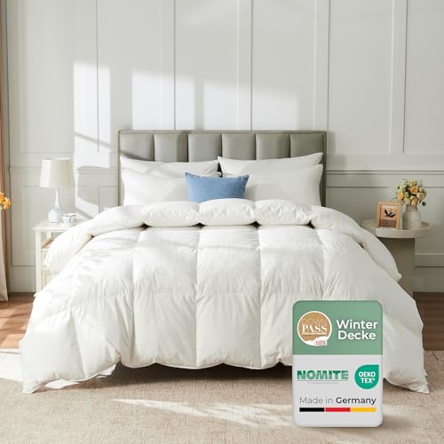 UNIKOME Couette 220 x 240 en Duvet, Couette Toutes Saisons avec 2930 g de garnissage en Duvet et Plumes, 100% Coton, fabriquée en Allemagne, certifiée Oeko-Tex, Downpass et Nomite, Lavable