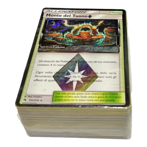100 CARTE COMUNI | Ogni Grande Collezione di Pokémon TCG inizia con le Carte Comuni. Queste Carte ti danno la Base per Allenare, Combattere e Scambiare - Rendendole un Ottimo Pacchetto Iniziale o di Espansione per i fan dei Pokémon !