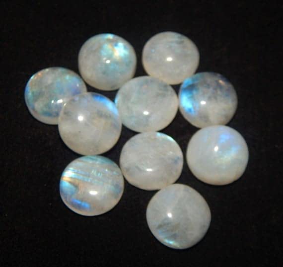 Pierre de lune magique 15mm cabochon bleu mystique pour fabriquer un bijou talisman unique