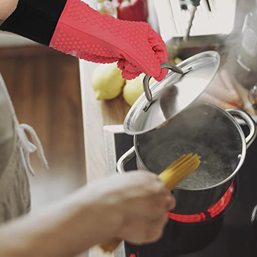 Image of Kitchen Oven Gloves - Silicone Double-Layer Heat Resistant Oven Mitts /BBQ Gloves /Grill Gloves - Perfect for Baking and Grilling - 1 Pair (Small, Red Long)