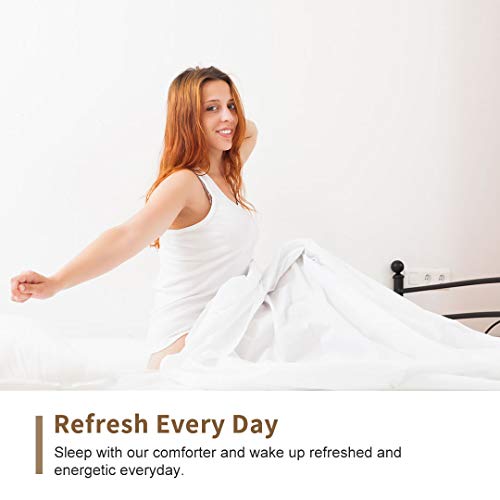 DWR 100% Cotton All-Season Weight Down Alternative Comforter, Queen (88x88) by DWR - Used condition - Image 9