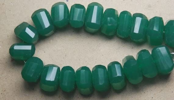 Quartz vert facetté en perles pépites de 10-14mm pour enfilage et création DIY