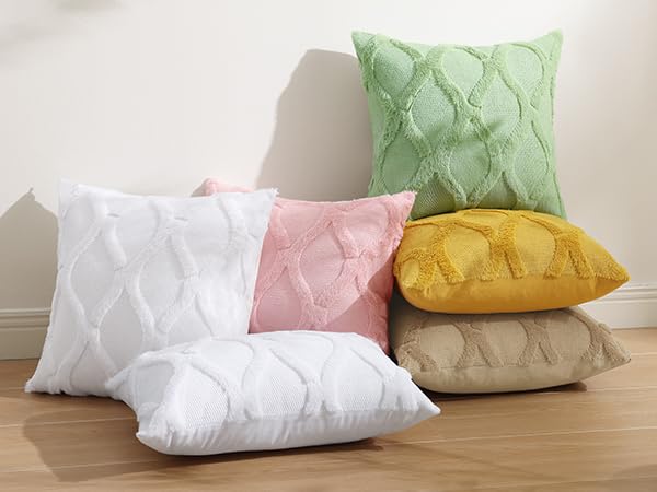 decorUhome Throw Pillow Covers 16x16 Inch Set of 2, Soft Plush Faux Fur Wool Pure White Couch Pillow Covers, Decorative Neutral Pillow Cases for Bed Sofa Living Room Home Decor