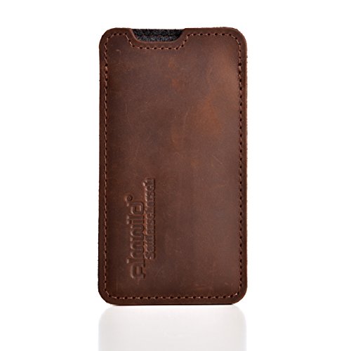 ALMWILD® Hülle, Tasche passend für Apple iPhone 14/14 Pro, 13/13 Pro, 12/12 Pro aus echtem Rindsleder in Braun. Handyhülle in Bayern handgefertigt. Modell Sattlerschorsch Cover