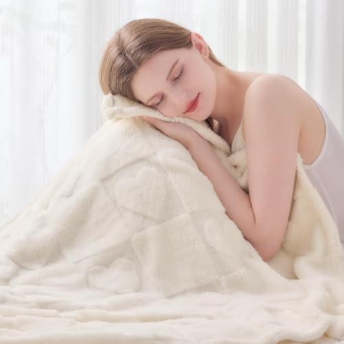 NEWCOSPLAY Super Soft Throw Blanket Ivory Love Premium Silky Flannel Fleece 3D Heart Checkered Lightweight Bed Blanket All Season Use (Ivory Love, Throw(50"x70"))