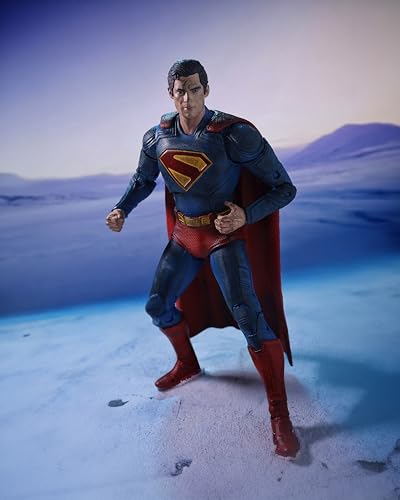 McFarlane Toys - Superman (2025) DC Multiverse Actionfigur Superman (Battle Damaged) (Gold Label) 18 cm