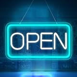 Faites tourner les têtes et attirez plus de clients avec notre guirlande lumineuse néon « Open » au design brillant. Leurs teintes rouges et bleues audacieuses et leurs messages clairs garantissent une grande visibilité après la nuit ou pendant la journée. Parfait pour les détaillants, cafés, bars et restaurants qui cherchent à stimuler la circulation piétonnière, augmenter leur visibilité et augmenter leurs profits.