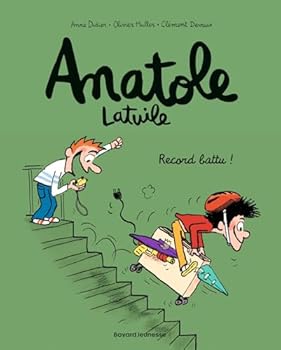 Paperback Anatole Latuile, Tome 04: Record battu ! [French] Book