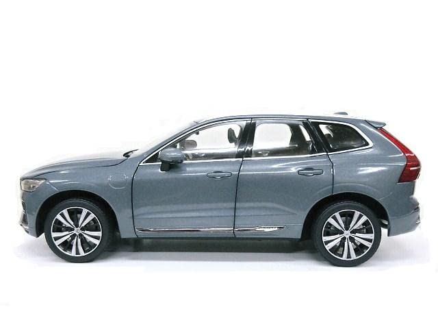 Amazon | VOLVO特注 1/18 ボルボ XC60 リチャージ (グレー) 2022
