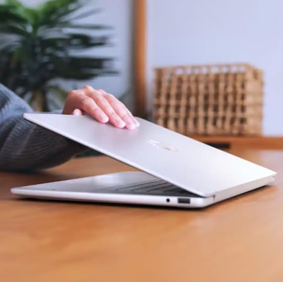 Image of HP OmniBook 3 Touchscreen Business Laptop Computer, 16 inch WUXGA IPS Display, Windows 11 Pro, 512GB PCIe SSD, 8GB RAM LPDDR5, AMD Ryzen 5 40 Processor, Numeric Keypad, PLUSERA 8-in-1 Hub, Glacier Silver