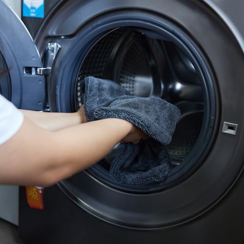 Image of Amazon Basics Microfiber Cleaning Cloth | 1200 GSM | Ultra Soft | Super Absorbent | Reusable | Pack of 1 (Grey)- 60cm X 40cm