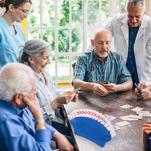 FQSNFNSTY8 2 Stück Spielkartenhalter Spielkartenständer Kartenhalter, Spielkartenständer Geeignet für Behinderte, Senioren, Senior