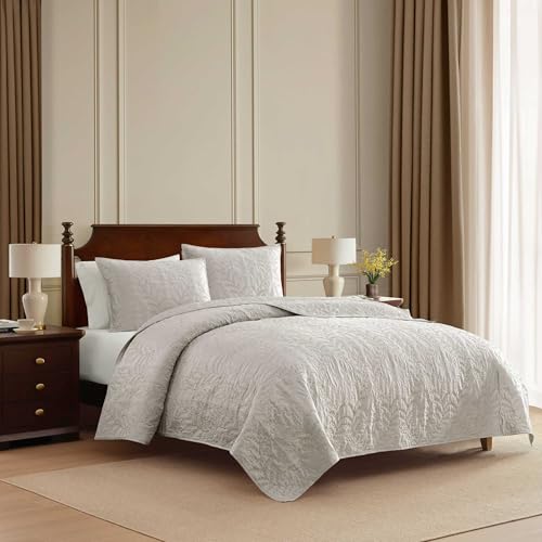 Image of Martha Stewart - King Size Quilt Set, Soft & Smooth Sateen Bedding with a Light and Breathable Feel, 3 Piece Bed Set with Matching Pillowcases (Fern Embroidery Grey)