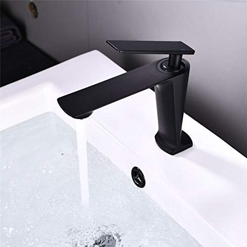 Robinet de lavabo noir pour transformer votre salle de bains en un spa de détente