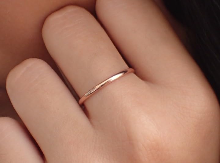 14K Solid Rose Gold Wedding Band / 1.5 MM Rose Gold Ring/Plain Rose Gold Band/Dainty Stacking Ring/Simple Delicate Ring/Thin band4