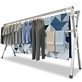 3. Étendoir à linge pliable et longueur réglable (140–240 cm) Cet étendoir à linge pliable s’adapte à tous les espaces. Utilisation facile en intérieur comme en extérieur. Une fois plié, ce séchoir à linge devient compact et se range derrière une porte ou dans un coin, sans encombrer votre intérieur. Inclus 40 crochets coupe-vent pour un séchage sécurisé à l’extérieur