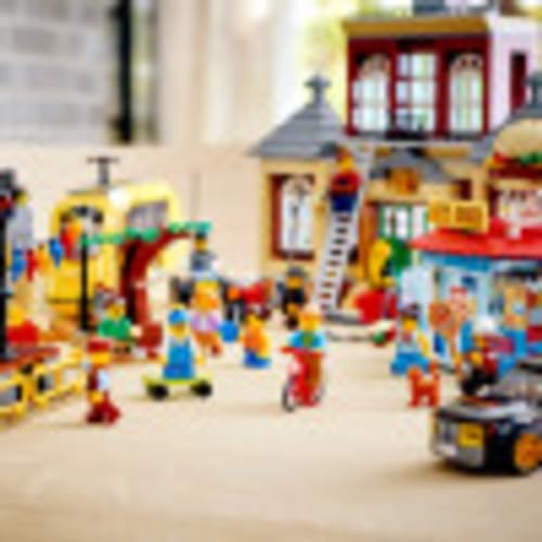 City Main Square 60271 Set, Cool Building Toy for Kids, New 2021 (1,517 Pieces) - Lego - Immagine 1