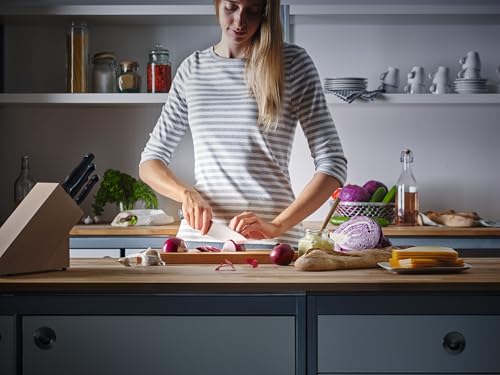 Foto von WÜSTHOF Gourmet Tomatenmesser 14 cm, Schwarz,silber