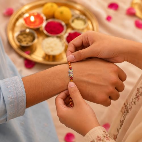 Image of Unniyarcha 925 Sterling Silver God Blessings Rakhi for Men | Certified Silver Raksha Bandhan Rakhi for Brother (Jaggannath ji Tilak)