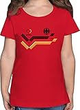 Qualität im Trikot-Look: Wir legen Wert auf Qualität unserer Produkte. Das Design der Deutschland-Motive wird von unseren Grafikern gestaltet. Dass das optimale Druck bzw. Gravur-Ergebnis gewährleistet ist, kann das Verfahren bei verschiedenen Produkten variieren. Mit diesem Design erhältst du ein qualitatives Accessoire oder Geschenk im Trikot-Look