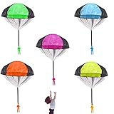◆El mejor regalo: Flying Parachute es adecuado para actividades al aire libre de la familia de adultos y niños.Regalo ideal para el cumpleaños de niños y niñas, el día de Navidad y otras vacaciones, juegue este juego en el patio, el césped, el patio de recreo, la plaza, y le brindará mucha diversión.